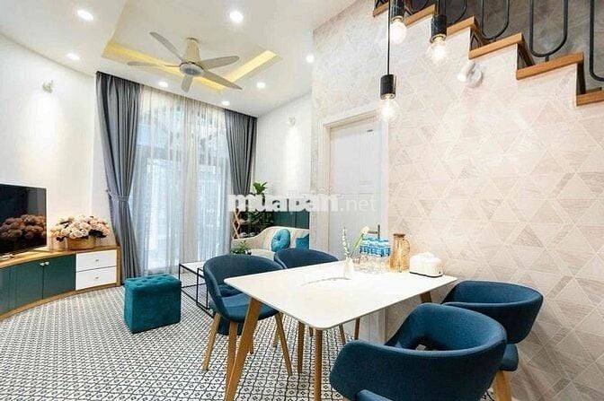 CHÍNH CHỦ BÁN NHÀ TRUNG TÂM Q1 ĐANG CHO THUÊ 22TR/ THÁNG SHR