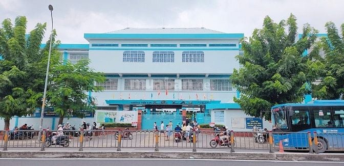 🌟 CHÍNH CHỦ CHO THUÊ NHÀ MẶT TIỀN Số 237 TÂY THẠNH TÂN PHÚ 140m2