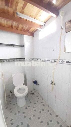 PHÒNG TRỌ GIÁ RẺ TRỐNG SẴN GẦN ĐẠI HỌC VĂN HIẾN - ĐẦM SEN