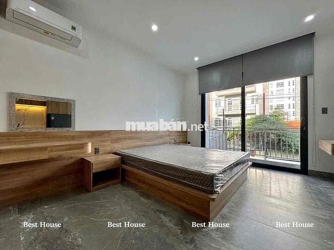 STUDIO BAN CÔNG - NGAY LUỸ BÁN BÍCH - PHÒNG ĐẸP - CÓ MÁY GIẶT RIÊNG