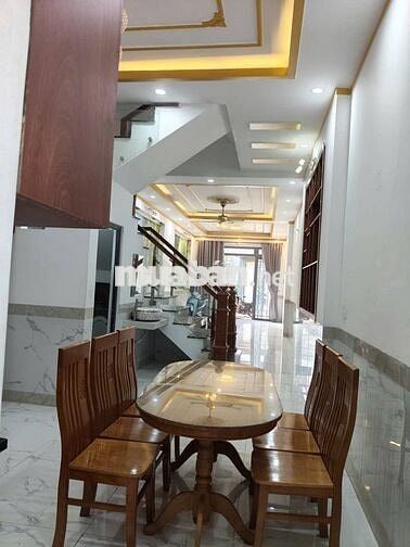 Cho thuê nhà 2 lầu nội thất cơ bản trong KDC yên tỉnh bình an dĩ an