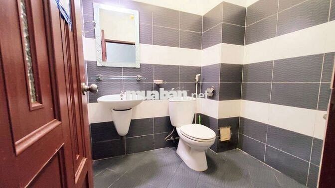 studio ban công   Nguyễn Thiện Thuật, Bình Thạnh