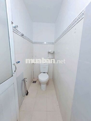 NHÀ Ở NGAY, TRUNG TÂM, DĨ AN ( 4x12 ), Ô TÔ VÀO NHÀ, 3 ĐÔNG TL