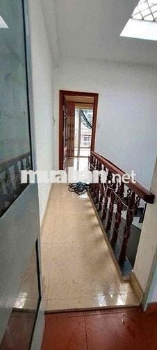 CHO THUÊ NHÀ MẶT TIỀN 3 LẦU (4x16) ĐƯỜNG HỒNG ĐÀO,TÂN BÌNH