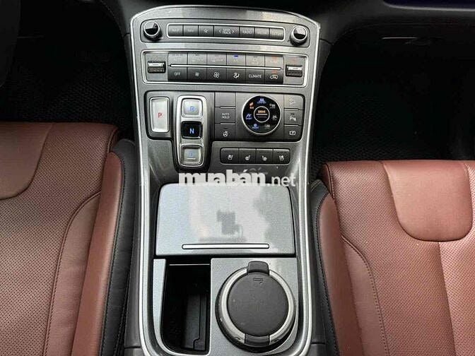 Hyundai Santa Fe 2023 2.2 Dầu Cao Cấp - 20000 km