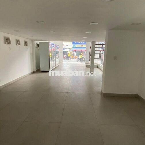 Góc 2MT Nguyễn Cửu Vân P.17, Bình Thạnh – Vị Trí Đẹp, Kinh Doanh Mạnh!