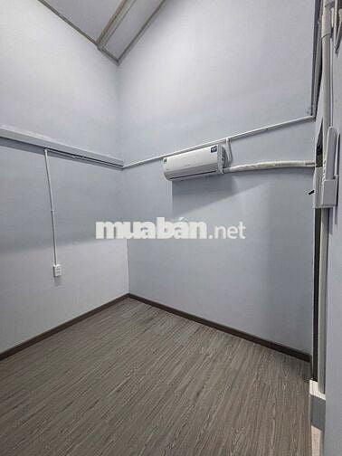 Pass phòng ở 168 Nguyễn Gia Trí, cách cổng sau UTH 500m