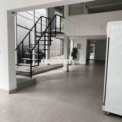 Góc 2MT Nguyễn Cửu Vân P.17, Bình Thạnh – Vị Trí Đẹp, Kinh Doanh Mạnh!