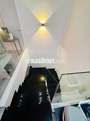 🔥Chưa tới 32tr/tháng, thuê được ngay nhà mặt tiền Nguyễn Hồng Đào VTKD