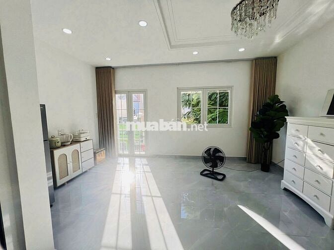 🔥Chưa tới 32tr/tháng, thuê được ngay nhà mặt tiền Nguyễn Hồng Đào VTKD