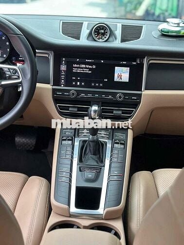 Bán xe Porsche Macan Model 2020