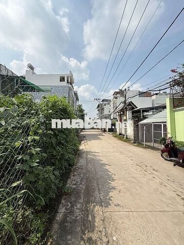 Cho thuê biêt thự mini tl 40 q12  dt  240m giá 15tr