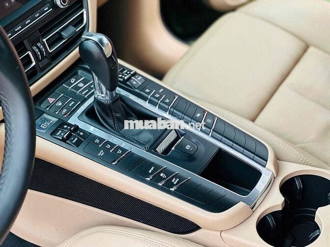 Bán xe Porsche Macan Model 2020