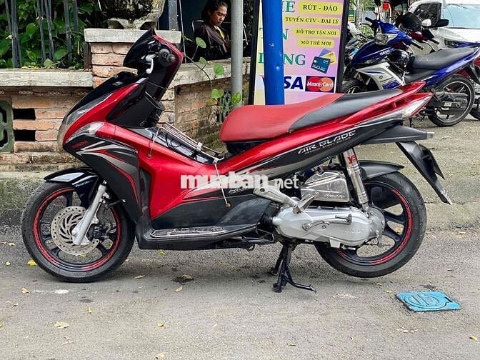 Honda Air Blade2012 FI Đỏ đen bs43 giấy tờ đầy đủ