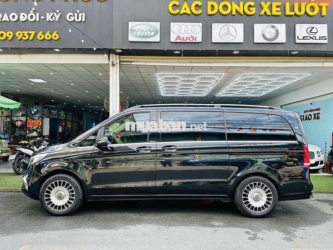 Mercedes Benz  V250 Up full maybach model 2022