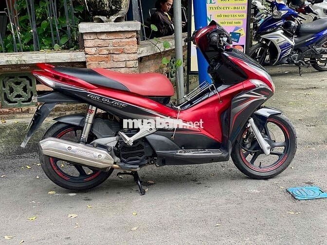 Honda Air Blade2012 FI Đỏ đen bs43 giấy tờ đầy đủ