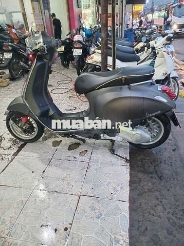 Piaggio Vespa Sprint Xám