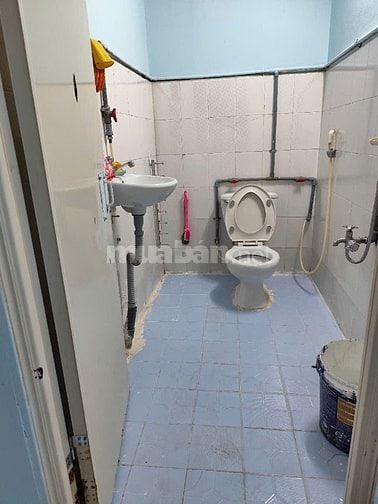 Cho thuê nhà trong hẻm 2PN, 1WC, 70m2, 3,5triệu/th tại Nguyễn Ái Quốc,
