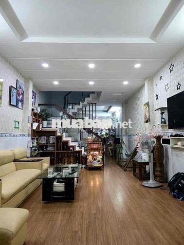 Nhỉnh 6 tỷ, nhà Tám Danh - Tạ Quang Bửu, 57m2, 3 Tầng, 3PN