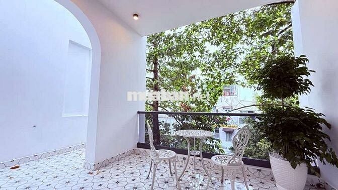 NHÀ SIÊU PHẨM - MẶT TIỀN KINH DOANH