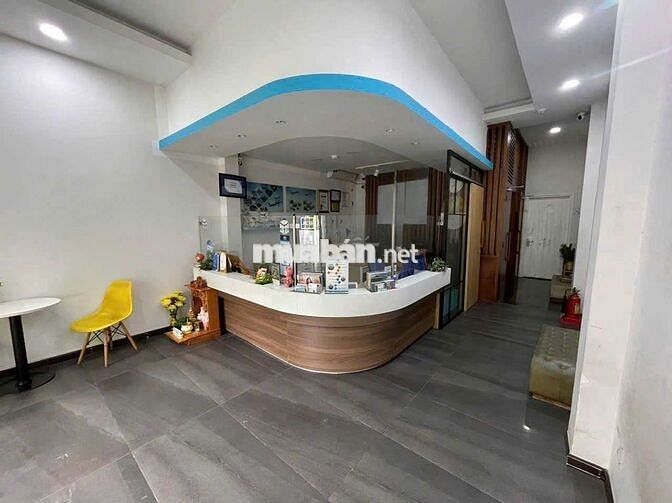 Mặt Tiền P.Đa Kao Q1 (4,5x20m) sạch đẹp , khu đường sầm uất