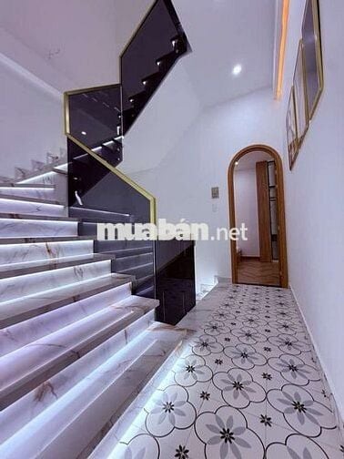 NHÀ SIÊU PHẨM - MẶT TIỀN KINH DOANH