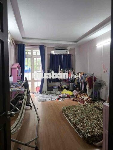 Nhỉnh 6 tỷ, nhà Tám Danh - Tạ Quang Bửu, 57m2, 3 Tầng, 3PN