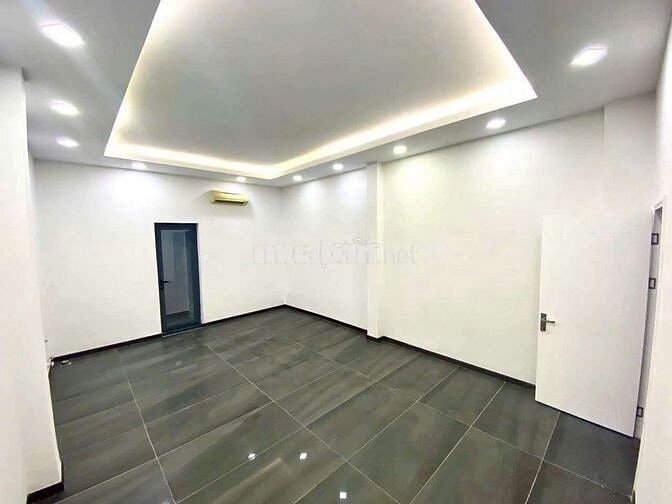 Mặt Tiền P.Đa Kao Q1 (4,5x20m) sạch đẹp , khu đường sầm uất