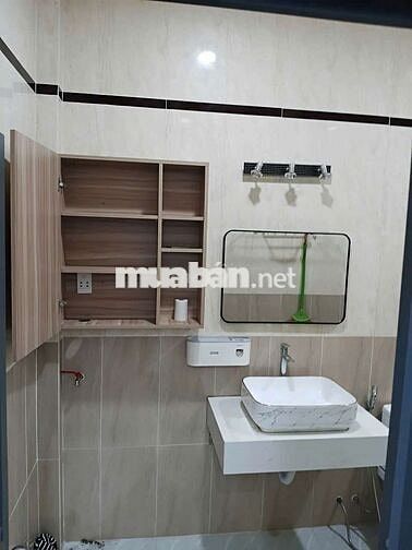 NHÀ ĐƯỜNG BÀN CỜ XE TẢI THÔNG GẦN CHỢ TRƯỜNG HỌC FUNL NỘI THẤT GIÁP TB