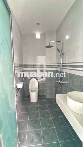 Bán Nhà biệt thự sân vườn ,sổ hồng riêng,pháp lý chuẩn chỉnh.