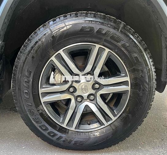 Toyota Fortuner 2024 2.4L 4x2 AT - 21000 km