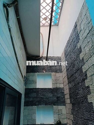 NHÀ ĐƯỜNG BÀN CỜ XE TẢI THÔNG GẦN CHỢ TRƯỜNG HỌC FUNL NỘI THẤT GIÁP TB