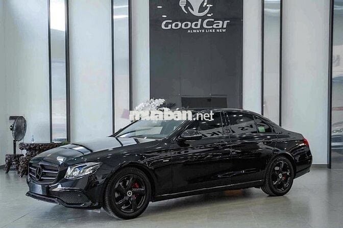 Mercedes-Benz E200 Sport 2019 Đen 42687 km