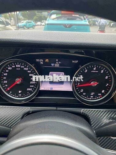 Mercedes-Benz E200 Sport 2019 Đen 42687 km