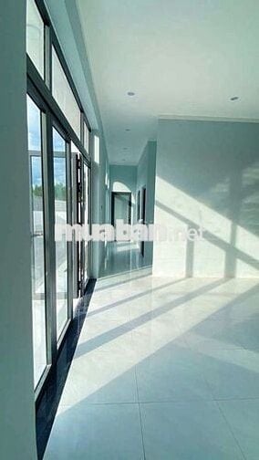 Bán Nhà biệt thự sân vườn ,sổ hồng riêng,pháp lý chuẩn chỉnh.