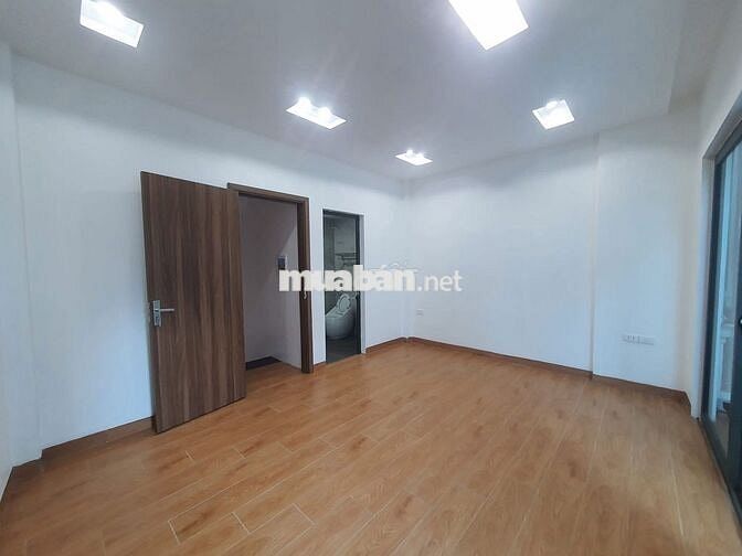 NHÀ YÊN LŨNG 30m 5 tầng- *** DƯỚI 5 tỷ