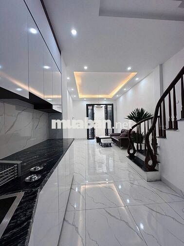 NHÀ YÊN LŨNG 30m 5 tầng- *** DƯỚI 5 tỷ