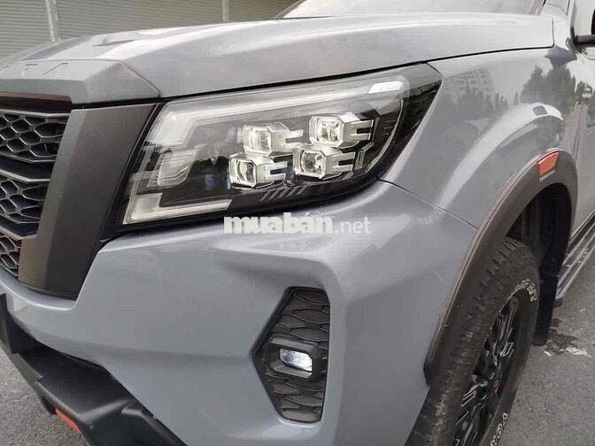 Nissan Navara Pro 4x dk 2023 siêu đẹp