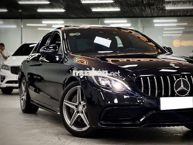 Mercedes Benz C300 AMG 2017 - 45,000 km siêu cọp.
