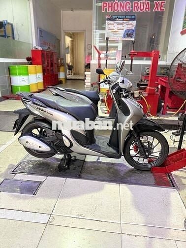 Honda SH Mode Bạc