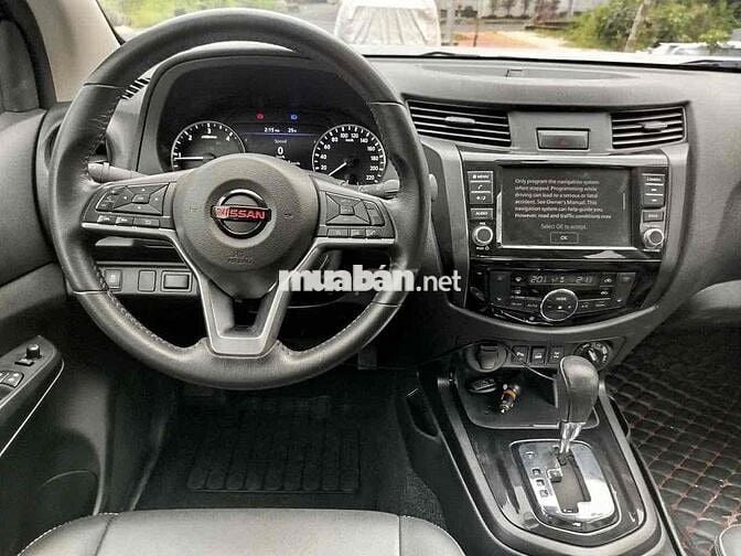 Nissan Navara Pro 4x dk 2023 siêu đẹp