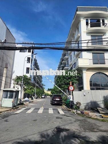 Chính chủ gủi bán lô đất gốc 2 mặt tiền thạnh lộc 16