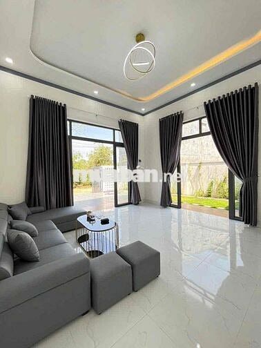 nhà đẹp sau lừng Trường Đại Học Tây Nguyên cách chợ Eakao chỉ 1km rẻ