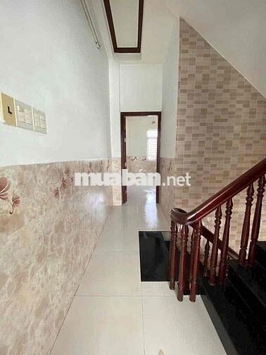 CHO THUÊ NHÀ MỚI 4 TẦNG VỊ TRÍ ĐẸP - MẶT TIỀN ĐƯỜNG VÕ VĂN KIỆT