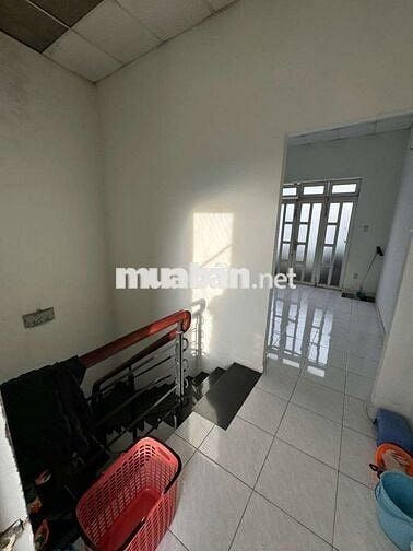 NHÀ 3 TẦNG ĐƯỜNG 5D GIÁP LÊ THÚC HOẠCH 4x14 HẺM 5M GIÁ 5,8TỶ TL