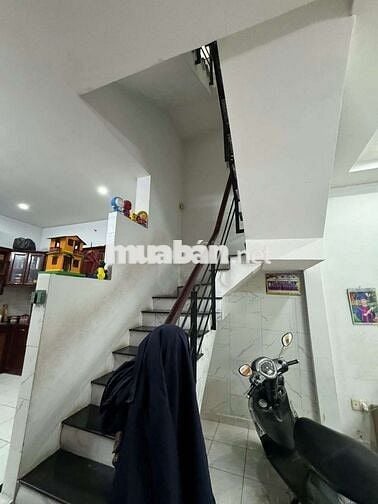 NHÀ 3 TẦNG ĐƯỜNG 5D GIÁP LÊ THÚC HOẠCH 4x14 HẺM 5M GIÁ 5,8TỶ TL