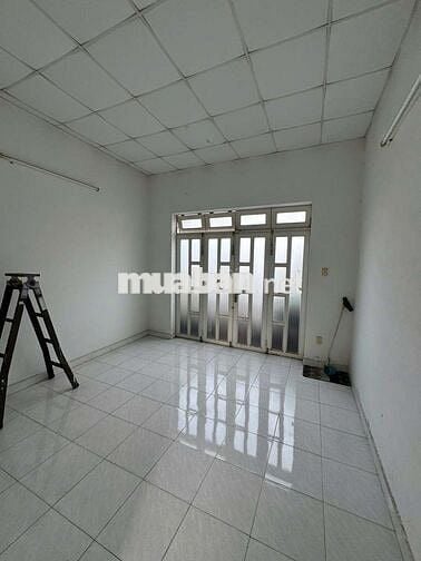 NHÀ 3 TẦNG ĐƯỜNG 5D GIÁP LÊ THÚC HOẠCH 4x14 HẺM 5M GIÁ 5,8TỶ TL