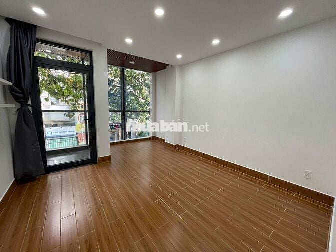 Nhà phố Tân Định vị trí đẹp, 2 tầng, 4PN tiện nghi😍