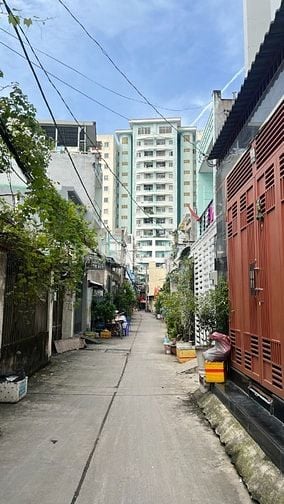 Nhà đẹp gần đường Kinh Dương Vương quận Bình Tân, 4 tầng, 68m2, 6,xtỷ