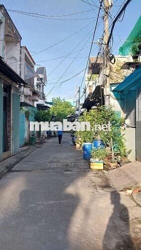 Nhà đường Lê Đình Cẩn P.TTạo 4.2x16 lửng 3 lầu 4 phòng 7tỷ 100 triệu